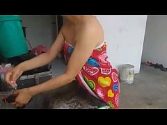 แอบสอยหีเมียเพื่อนข้างบ้านกำลังซักผ้าเลบชวนมาเย็ดที่บ้านจับแหกเย็ดสดกระเด้าจนน้ำแตกในอย่างเสียว